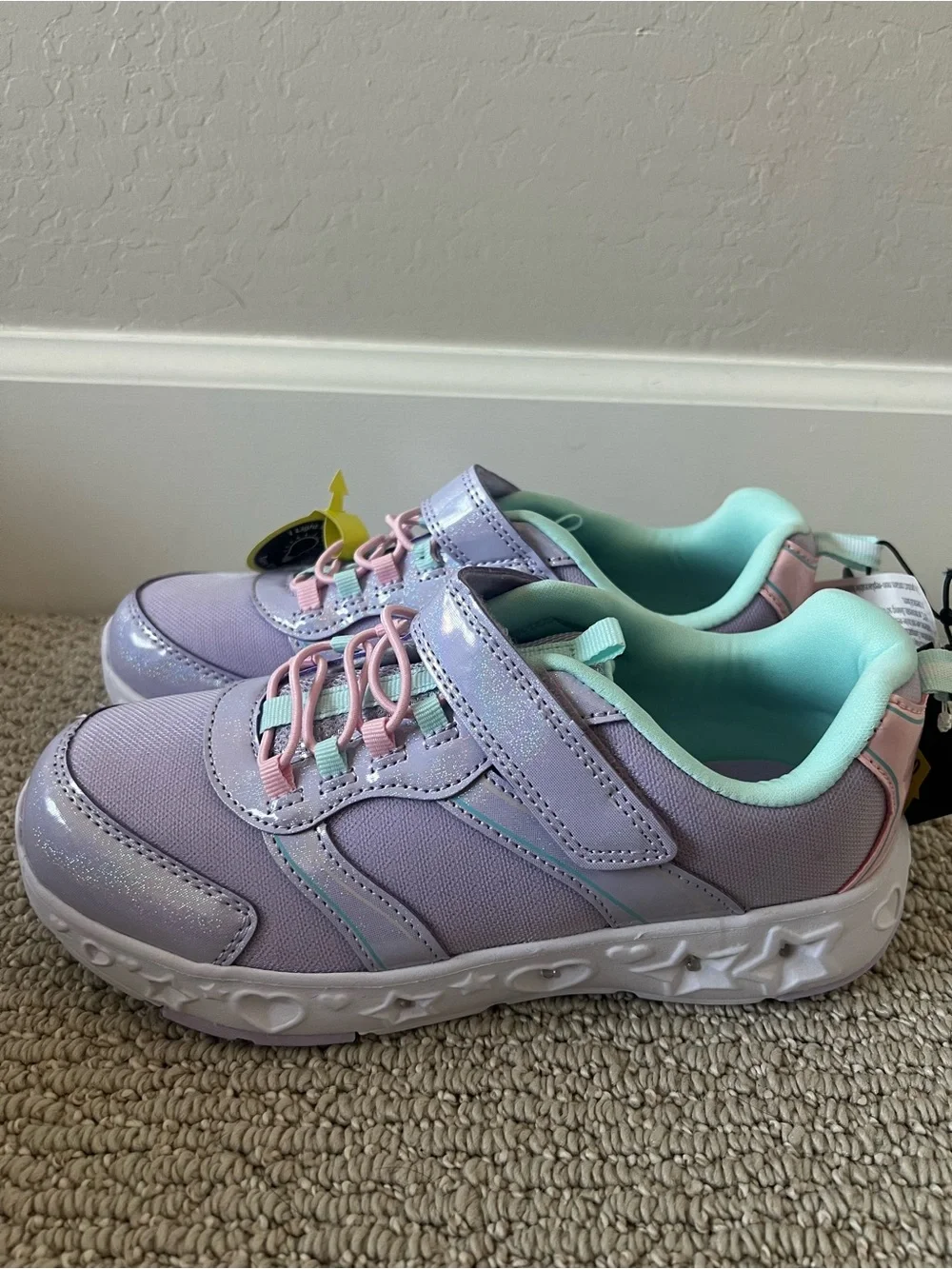 Athletic Works Little & Big Girl Star Light-Up Sneakers size4 NWT $15